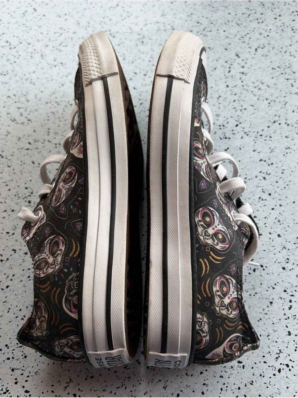 Converse all star sugar skull cat multiple color gold accents size 6 or 4 - Picture 3 of 9